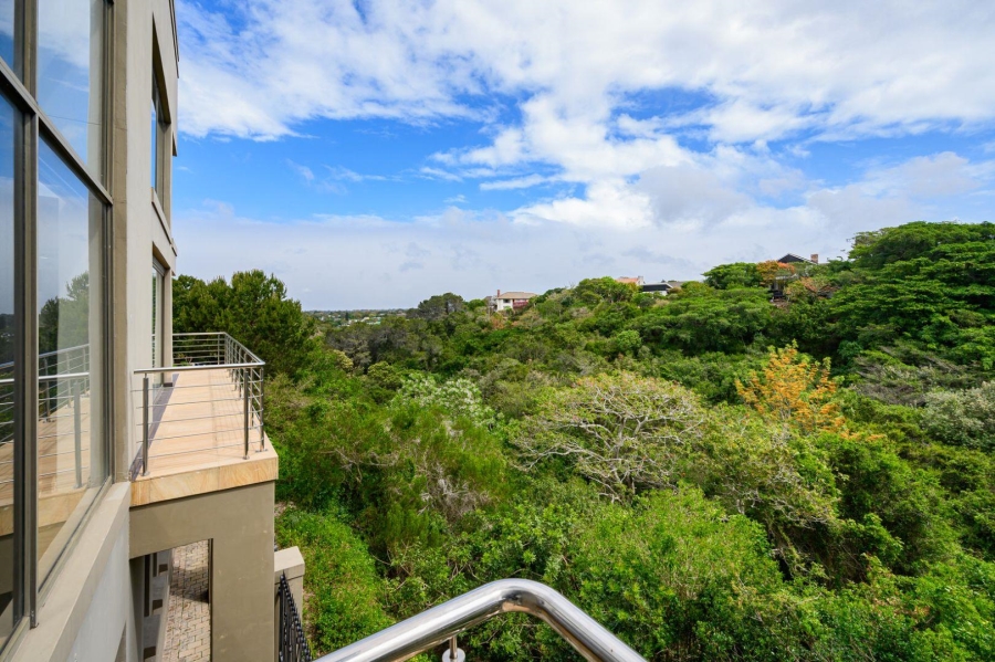 5 Bedroom Property for Sale in Mill Park Eastern Cape